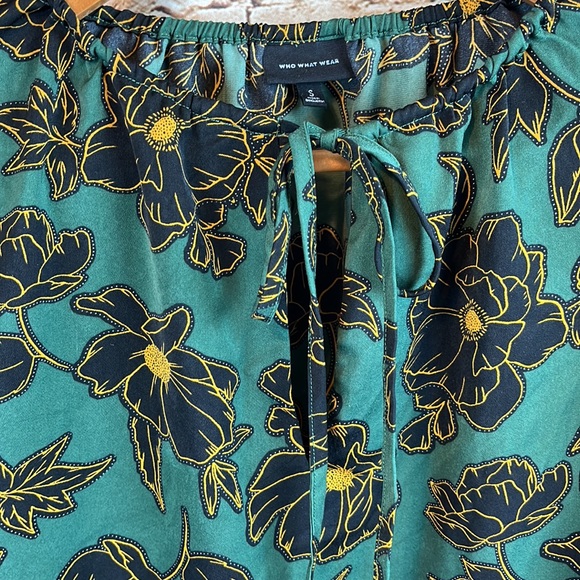 Who What Wear Floral Ruffle Top Small - Picture 3 of 5